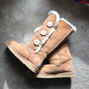Bailey Button Triplet Boot